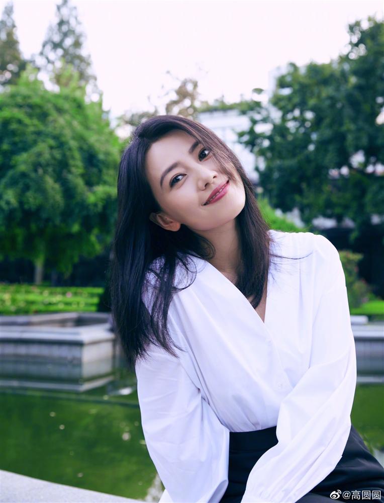 Cao Viên Viên trẻ trung khó tin ở tuổi 41: Style đẹp mê chỉ là phụ, công chính thuộc về một kiểu tóc kỳ diệu-9