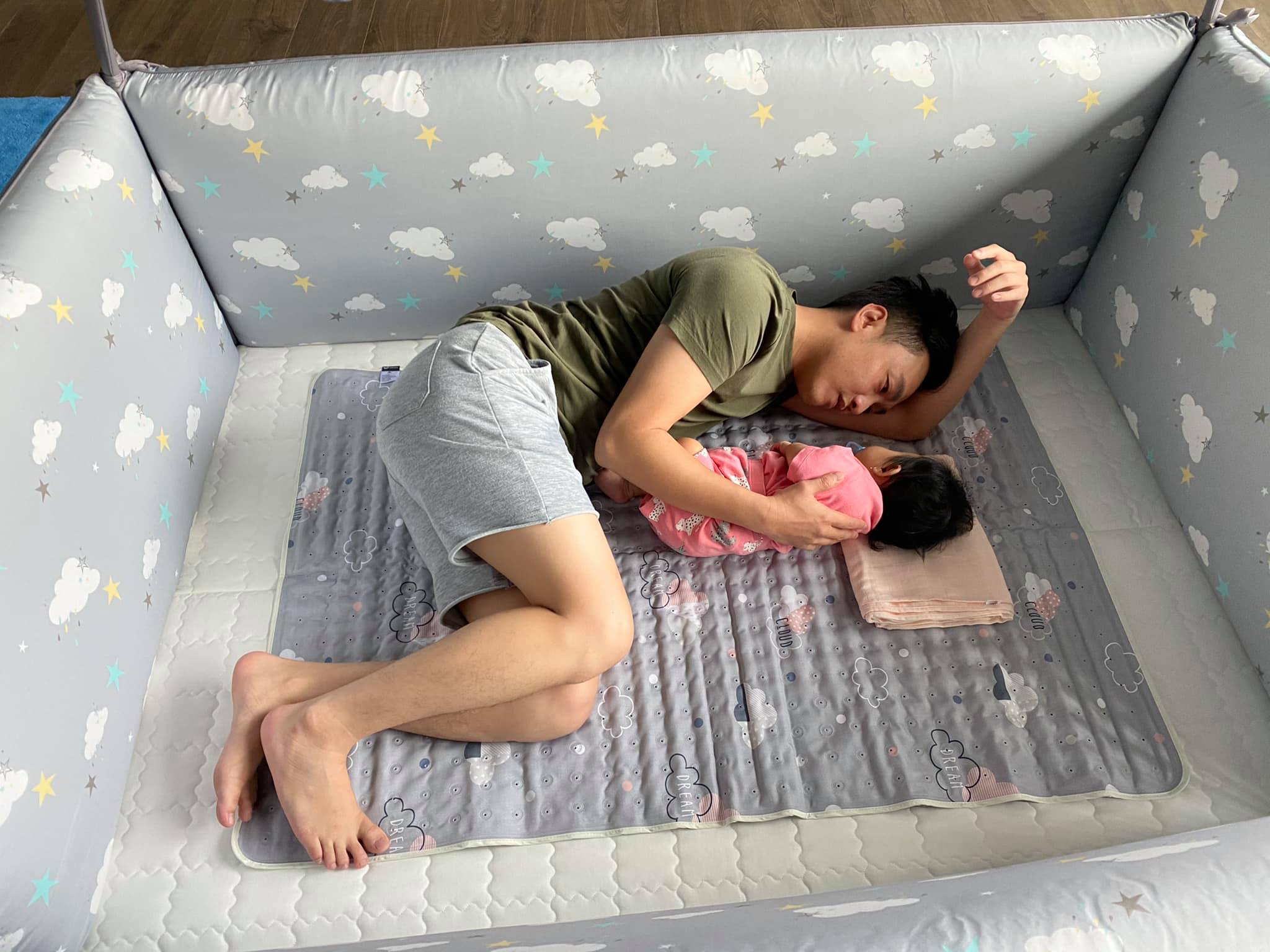 Đàm Thu Trang khoe ảnh con gái 4 tháng tuổi mà ai cũng xuýt xoa lớn nhanh quá-2