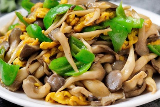 Có nên chần nấm trước khi xào không? Nếu làm sai, bảo sao nấm không thơm