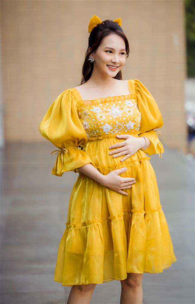 Bảo Thanh khoe ảnh bầu xinh lung linh nhưng lại khiến mọi người lo lắng vì chi tiết dễ gây nguy hiểm cho mẹ bầu-1