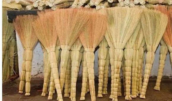 Đừng để chổi ở những vị trí tam hợp” trong ngôi nhà, nếu không sẽ phạm cấm kị, đoản mệnh, tiền mất tật mang trong năm tới-1