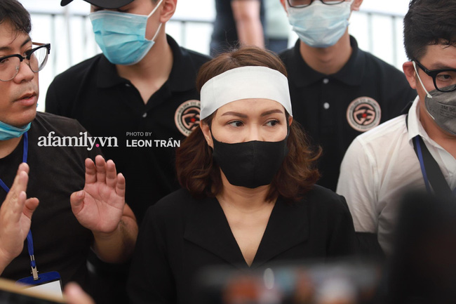 Nghệ sĩ Việt Hương tiết lộ thời gian chính xác đưa linh cữu cố nghệ sĩ Chí Tài sang Mỹ-1