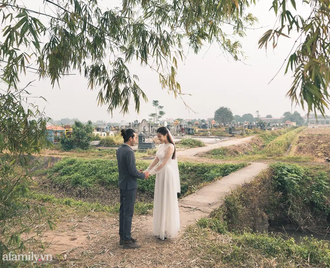 Bộ ảnh cưới kì dị ở nghĩa trang gây tranh cãi MXH: Hóa ra lại liên quan đến câu chuyện thật của nhân vật chính, nhan sắc cô dâu quá bất ngờ-14