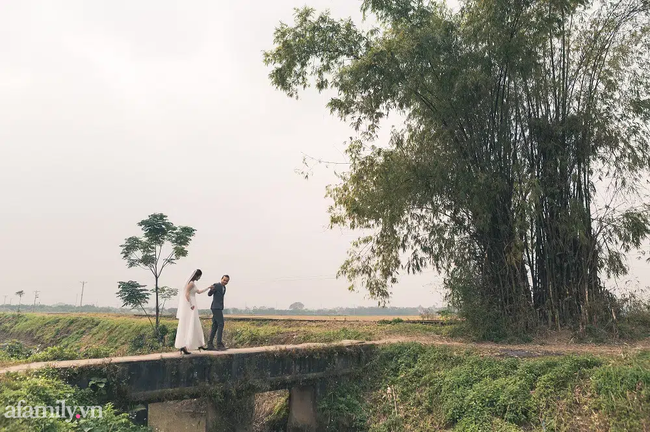 Bộ ảnh cưới kì dị ở nghĩa trang gây tranh cãi MXH: Hóa ra lại liên quan đến câu chuyện thật của nhân vật chính, nhan sắc cô dâu quá bất ngờ-16
