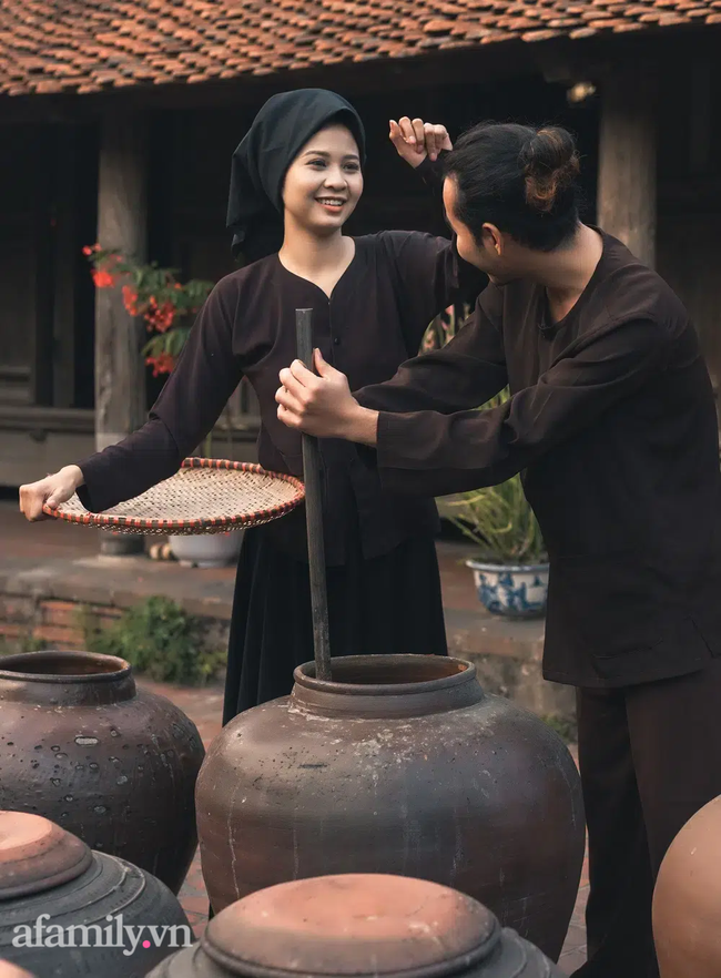 Bộ ảnh cưới kì dị ở nghĩa trang gây tranh cãi MXH: Hóa ra lại liên quan đến câu chuyện thật của nhân vật chính, nhan sắc cô dâu quá bất ngờ-18