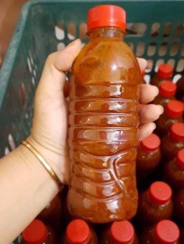 Hot gril bán mắm khóc ròng vì khách mua hàng hai năm chưa trả tiền-1