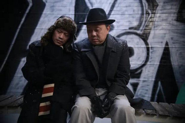 Rơi nước mắt với câu nói của NS Hoài Linh tại tang lễ cố NS Chí Tài: Bây giờ chẳng còn ai cô độc hơn anh đâu-3