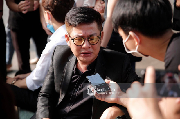 5 chi tiết gây xúc động nhất trong lễ tang nghệ sĩ Chí Tài-5