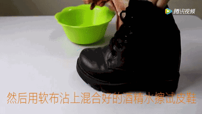 Bạn không cần phải lau boots thường xuyên vào mùa đông mà chúng vẫn luôn sạch sẽ như mới chỉ nhờ những mẹo này-8