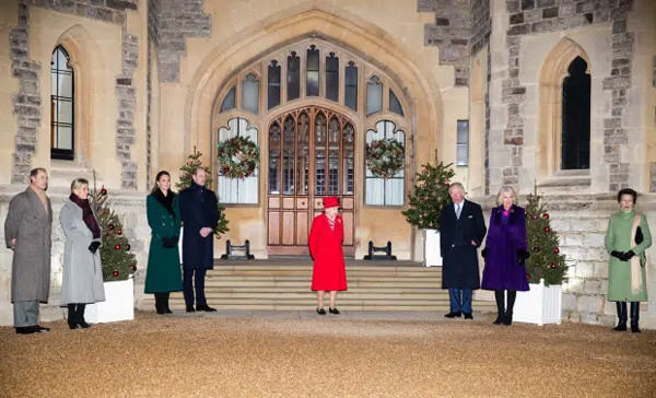 Vượt mặt chị dâu Kate, Meghan Markle chính là người nổi tiếng nhất hoàng gia năm 2020 và động thái mới đầy bất ngờ từ Nữ hoàng Anh-2