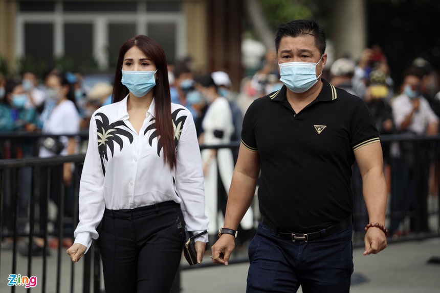 Chí Tài chưa kịp mặc bộ vest mới may thì đã ra đi mãi mãi-2