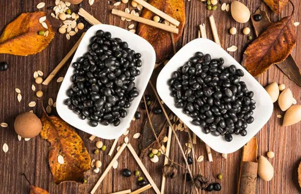 Đậu đen là vua của các loại đậu, giúp sống thọ, ngừa ung thư, nhưng 4 nhóm người này không nên ăn-3