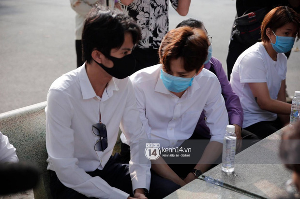 Huỳnh Phương tố cực căng 1 người livestream, đem nỗi đau của người khác ra câu like tại tang lễ NS Chí Tài-3