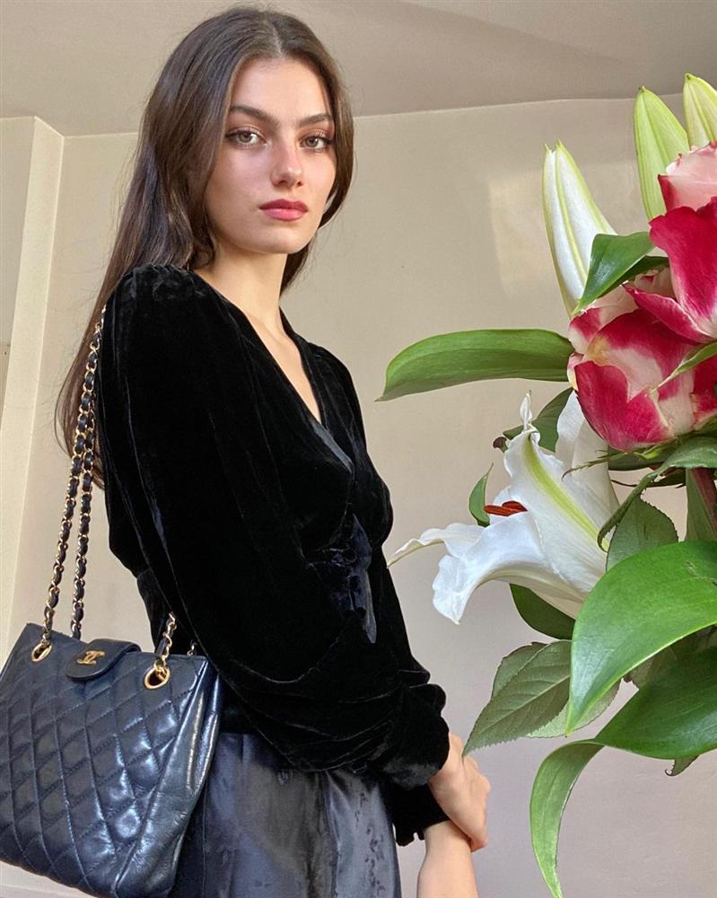 Gái Pháp tóc dài chỉ để quanh 4 kiểu sau đây mà kiểu nào cũng đẹp xinh, sang ngút trời-7