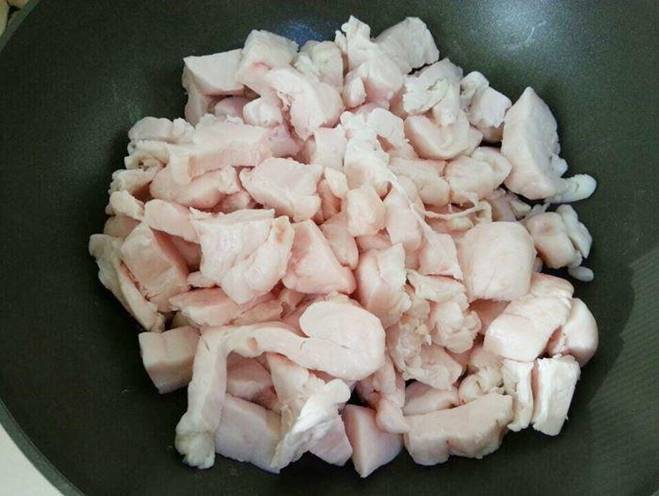 Rán mỡ lợn, thêm 3 nguyên liệu này đảm bảo luôn trắng tinh, thơm phức, để được lâu-3