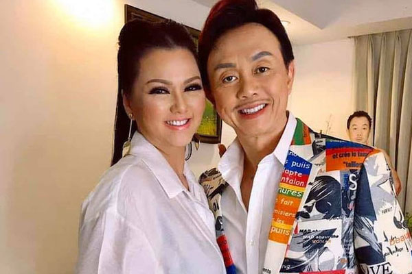 Linh cữu của nghệ sĩ Chí Tài được đưa tới nhà quàn ở Mỹ-3