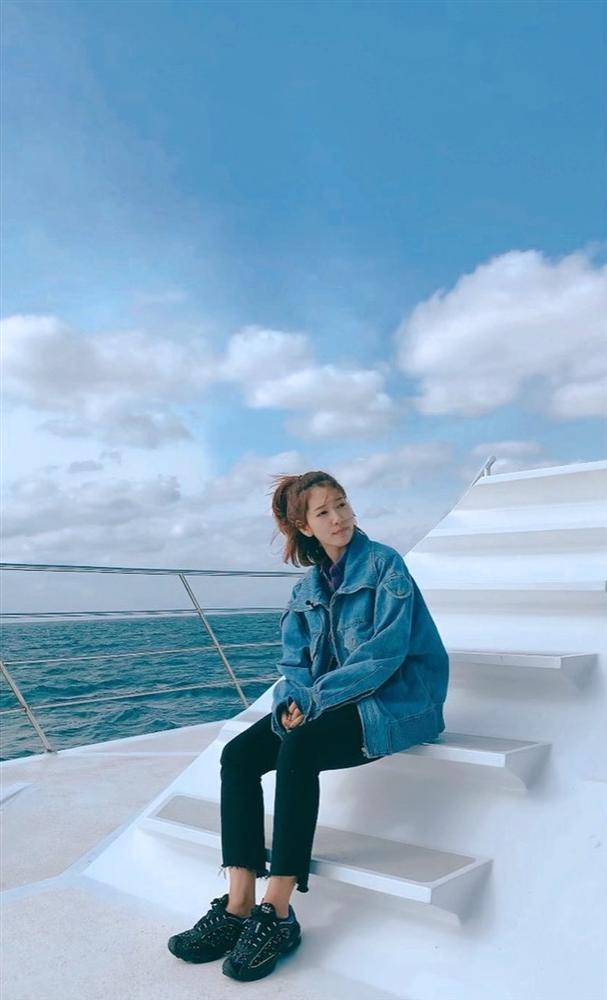 4 nữ diễn viên U30 có style đời thường giản dị mà sành điệu, tham khảo ngay để biết thế nào là mặc đẹp không cần cố-6