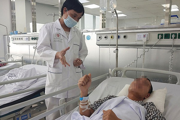 Người đàn ông 28 tuổi đột quỵ sau cơn đau đầu-1