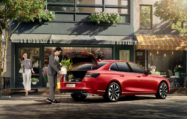 VinFast bán hơn 30.000 xe chỉ sau 18 tháng-2