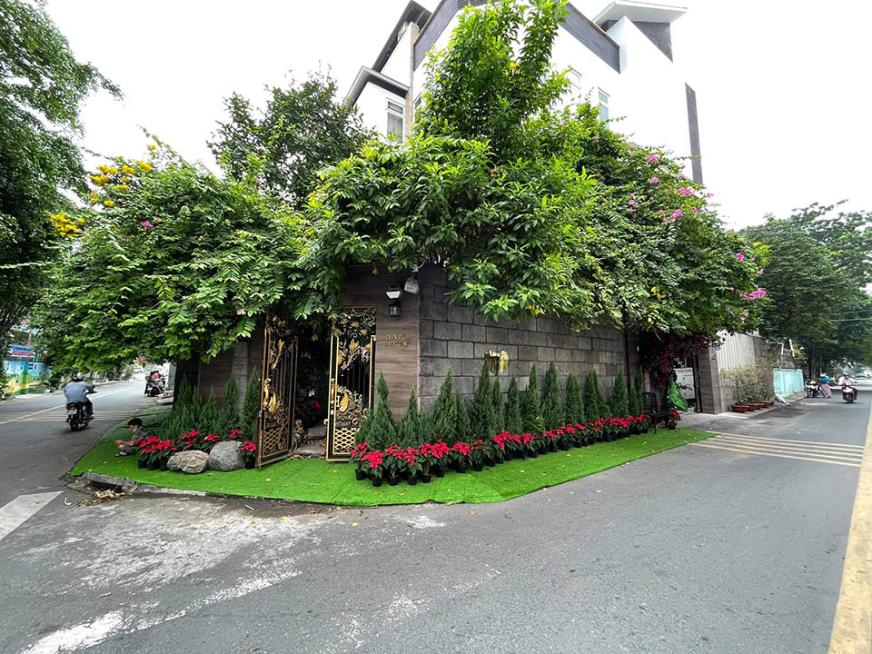 Đàm Vĩnh Hưng kêu gọi khán giả đến bao vây căn biệt thự 60 tỷ ở Sài Gòn vì lý do không ngờ-1