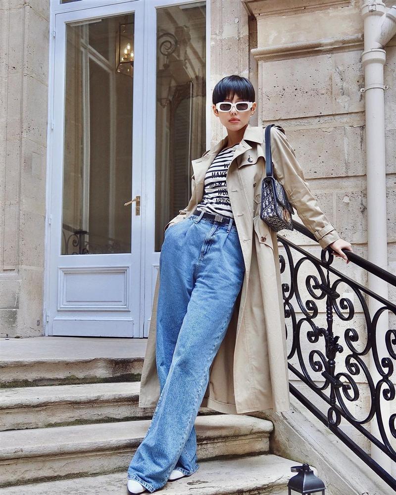 4 kiểu quần được sao Vbiz diện với áo khoác dáng dài để trông cao thêm ít nhất 5 phân chứ không bị lùn một mẩu-4