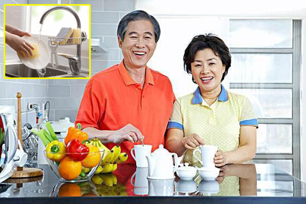 Lẹo mắt bỗng dưng xuất hiện khiến bạn vừa khó chịu vừa mất tự tin, làm thế nào để chúng sớm biến mất?-5