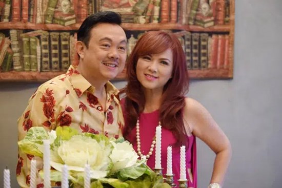 Rơi nước mắt trước câu hỏi của vợ cố nghệ sĩ Chí Tài: Sao anh Tài lại bỏ chị đi?