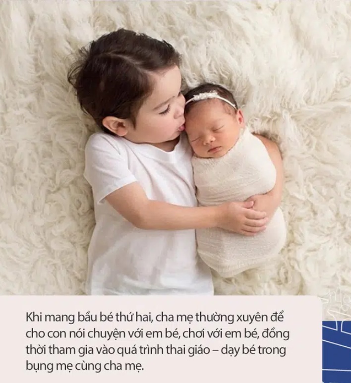 Mẹ suốt ngày trông em mới sinh, con trai Mạc Hồng Quân nói 1 câu khiến nhiều người thốt lên: Thương không chịu được!-4