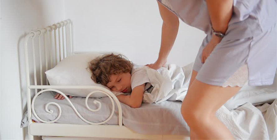 Trời lạnh, đừng đánh thức con bạn dậy như thế này: Thức dậy sai cách cực kỳ nguy hại cho trẻ-3