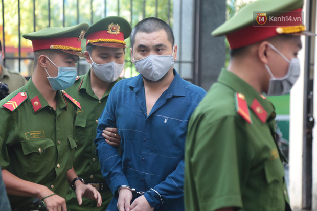 Nữ tiếp viên hàng không bị tài xế Mercedes tông thương tích 79%: Lúc đâm tôi Phong không gọi điện xe cấp cứu, Phong không có tình người-17