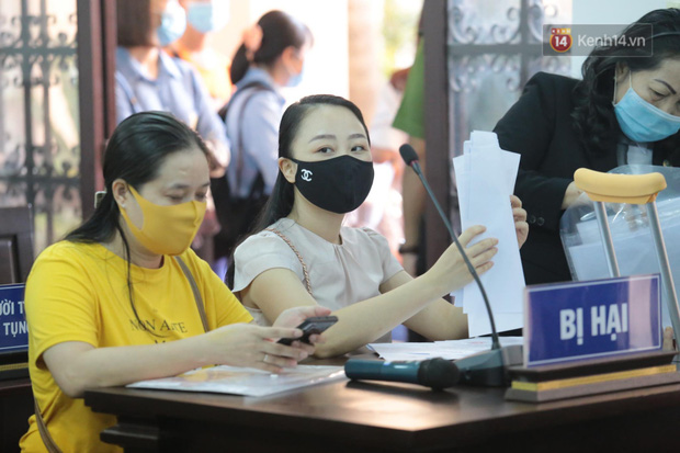 Nữ tiếp viên hàng không bị tài xế Mercedes tông thương tích 79%: Lúc đâm tôi Phong không gọi điện xe cấp cứu, Phong không có tình người-15