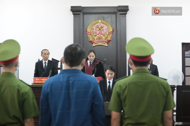 Nữ tiếp viên hàng không bị tài xế Mercedes tông thương tích 79%: Lúc đâm tôi Phong không gọi điện xe cấp cứu, Phong không có tình người-10