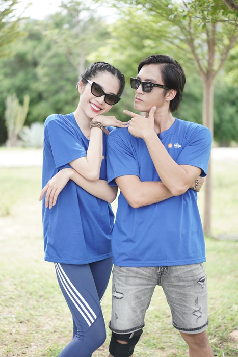 Nam Em gây náo loạn truyền hình: Giả vờ ngất xỉu khiến Trấn Thành bức xúc, hôn môi trai đẹp 3 lần, liên tục có hành động khác lạ-9