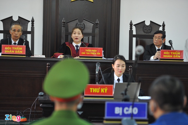 Nữ tiếp viên hàng không yêu cầu tài xế Mercedes bồi thường 1,4 tỷ-1