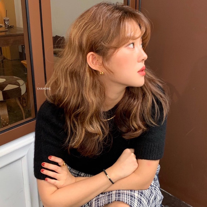 Đâu phải cứ tóc xoăn là dừ, 4 kiểu xoăn của gái Hàn này sẽ khiến bạn xinh đẹp hơn và còn trẻ ra trông thấy-2