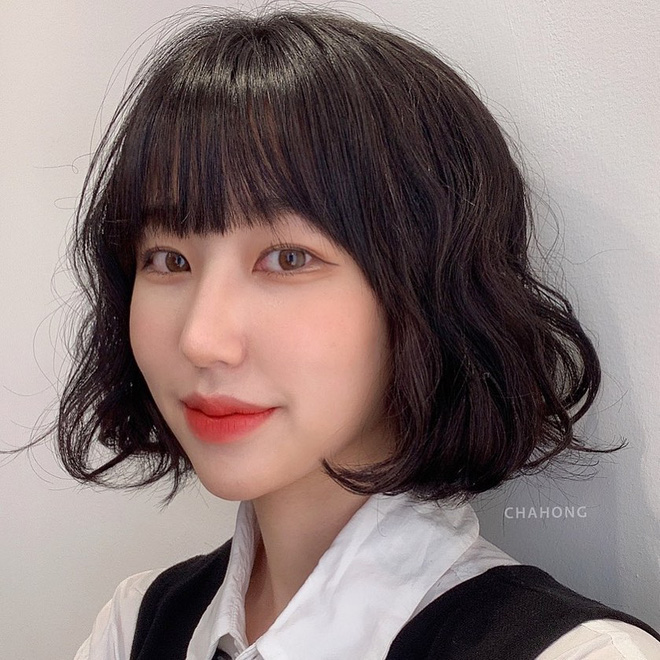 Đâu phải cứ tóc xoăn là dừ, 4 kiểu xoăn của gái Hàn này sẽ khiến bạn xinh đẹp hơn và còn trẻ ra trông thấy-16