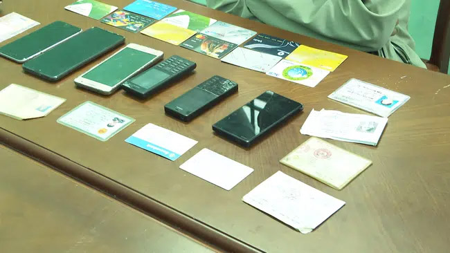 Chặt đứt đường dây lừa đảo gần 400 tỷ đồng qua mạng-4