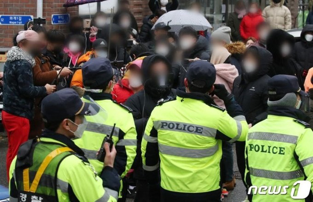 Mới ra tù được 2 ngày, tên tội phạm ấu dâm vụ bé Nayoung đã gặp biến căng” với bà chủ nhà khiến dân tình bàn tán xôn xao-5