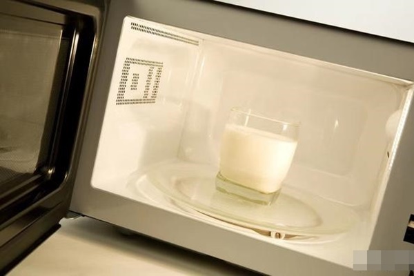 Đừng đặt lò vi sóng lên tủ lạnh, biết lý do tôi đã bỏ xuống ngay-5