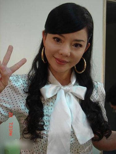 Mỹ nhân để con cai sữa năm 12 tuổi, chỉ ngủ một mình sau khi thấy con có phản ứng sinh lý, 18 tuổi cậu bé bị tống vào tù vì tàng trữ vũ khí-5