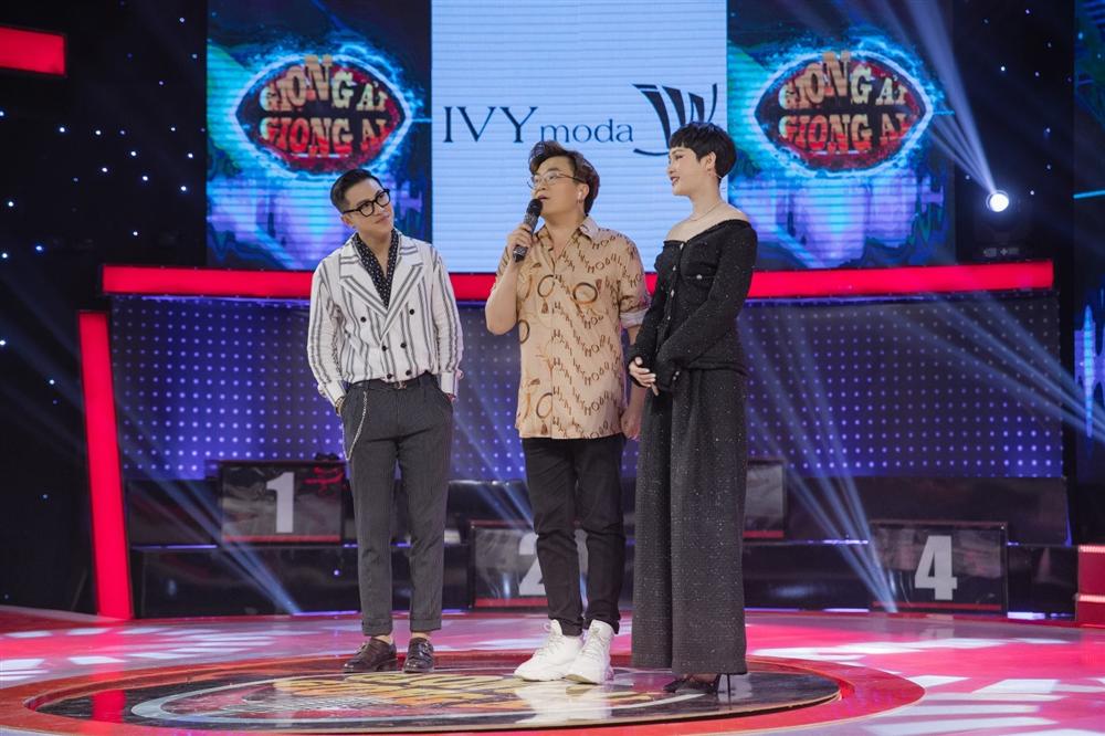 Vốn là người ăn diện rất có gu nhưng Hiền Hồ lại rơi vào cảnh bi đát vì chọn sai giày-3