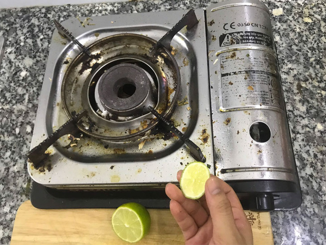Vỏ chanh tưởng là vô dụng nhưng lại có đến 8 lợi ích thần kỳ với căn bếp mà các chị em có thể chưa biết!-3