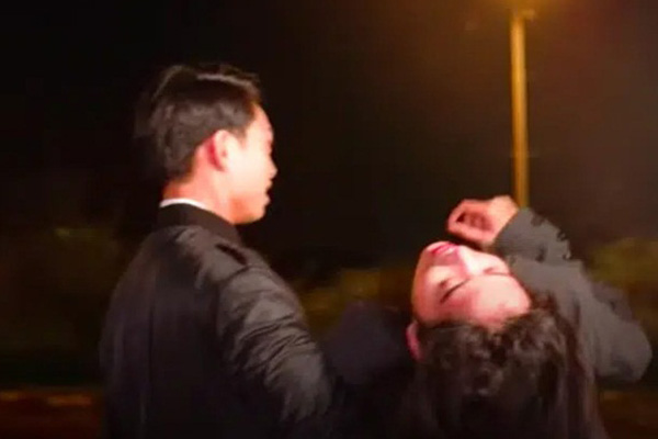 Nam Em copy nguyên set đồ thảm đỏ của Seo Ye Ji: Chỉ 1 chi tiết đã chứng minh đẳng cấp của nàng điên nữ không ai có thể vượt mặt-10