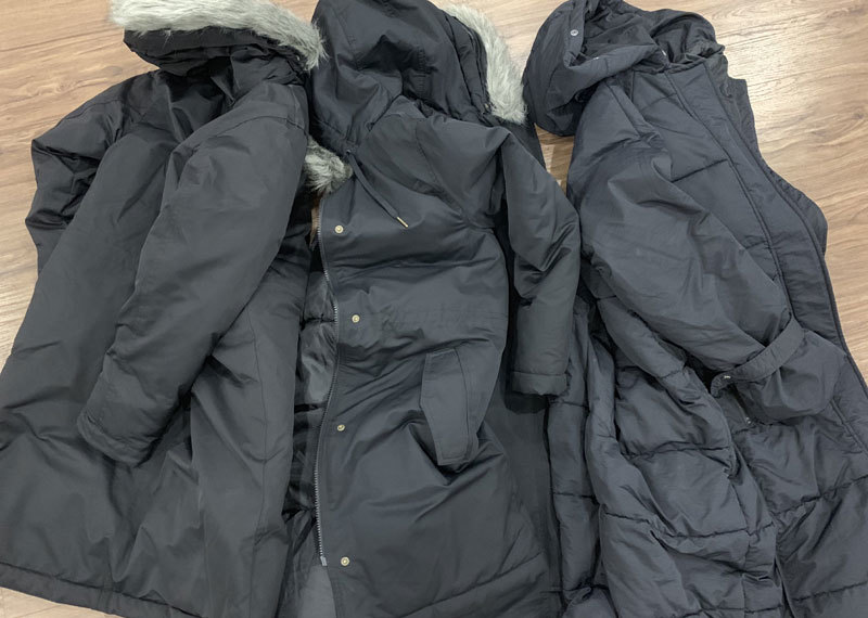 Ba ngày rét đậm bán hết bay 1.000 chiếc áo phao, thu về tiền tỷ-1