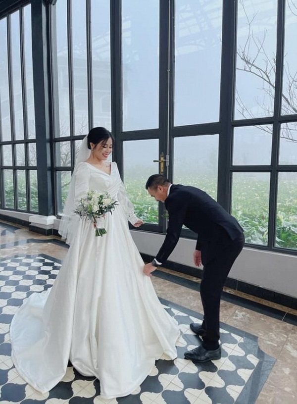 MC Nguyễn Hoàng Linh tung ảnh cưới, rộ tin đồn sắp lên xe hoa lần hai-3