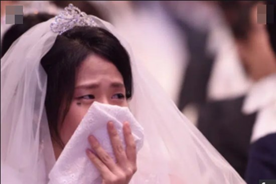 Bị “đá” vì bạn trai lỡ làm người khác có bầu, 2 năm sau, người cũ xuất hiện và đưa ra phát ngôn sốc, cách hành xử của cô gái mới ngầu làm sao