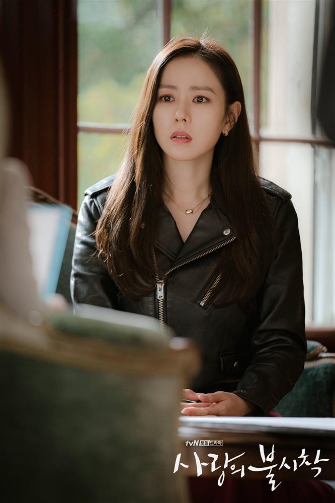 4 kiểu tóc đẹp đỉnh cao của Son Ye Jin: Đều hợp với nàng U30, ngắm thì kiểu gì cũng tìm thấy chìa khóa lên đời nhan sắc-8