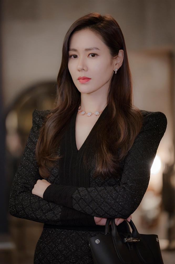 4 kiểu tóc đẹp đỉnh cao của Son Ye Jin: Đều hợp với nàng U30, ngắm thì kiểu gì cũng tìm thấy chìa khóa lên đời nhan sắc-15