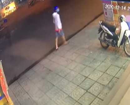 Lời kể của tài xế xe ôm bị khách kề dao đâm vào cổ cướp sạch tài sản trong đêm-2