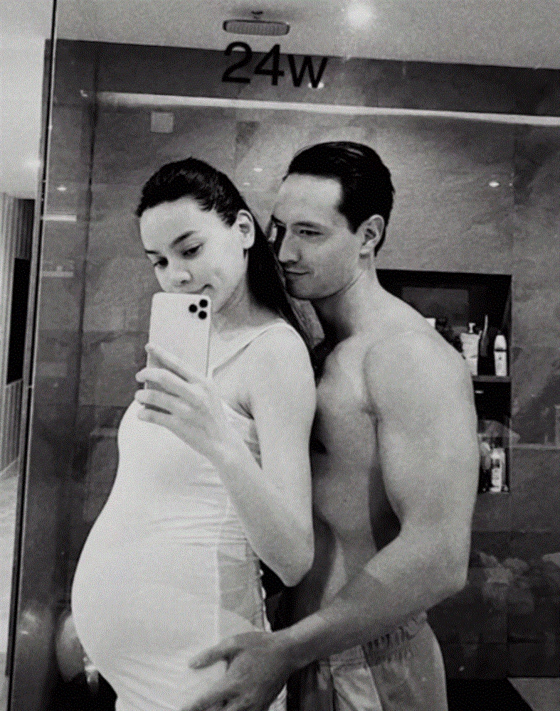 Hồ Ngọc Hà phải bê bụng bầu mới lết đi được trong những tháng cuối thai kỳ, hé lộ khoảnh khắc trong phòng sinh cực xúc động-9